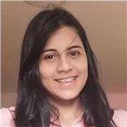 Profesora de Lengua y Literatura y Ciencias Sociales imparte clases a niños de todas las edades